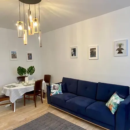 Apartament Bella *